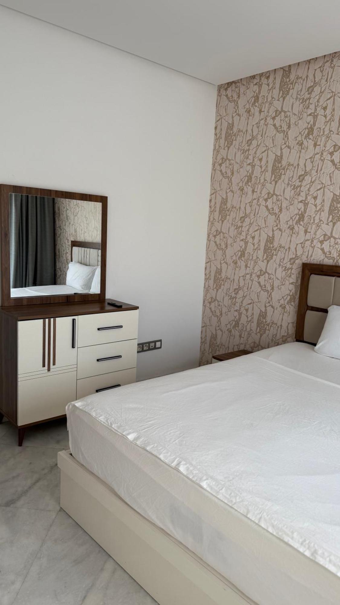 Facelift Sweet * Tangier